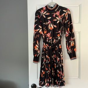 NEW French Connection Floral Pleated Dress